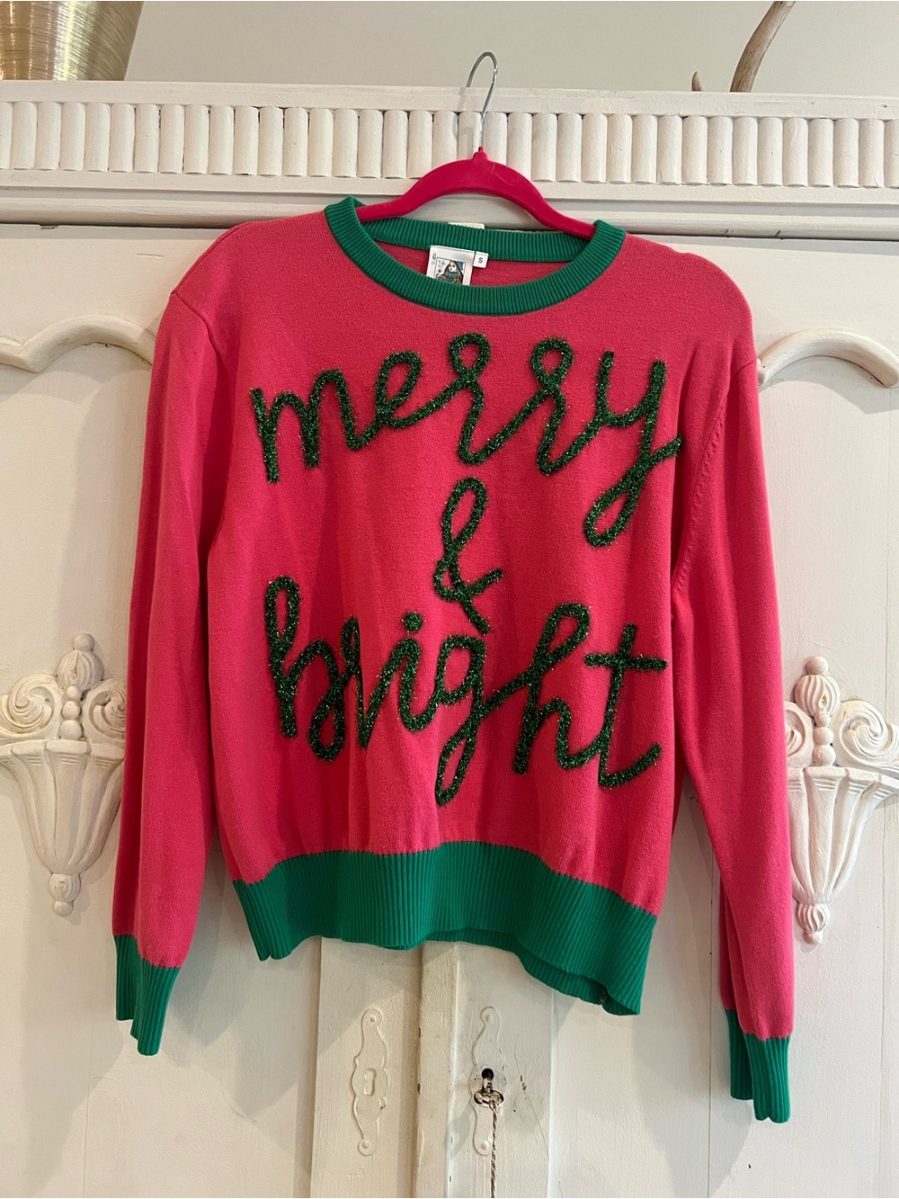 Queen of Sparkles Merry & Bright Christmas Holiday sweater with Green Trim small